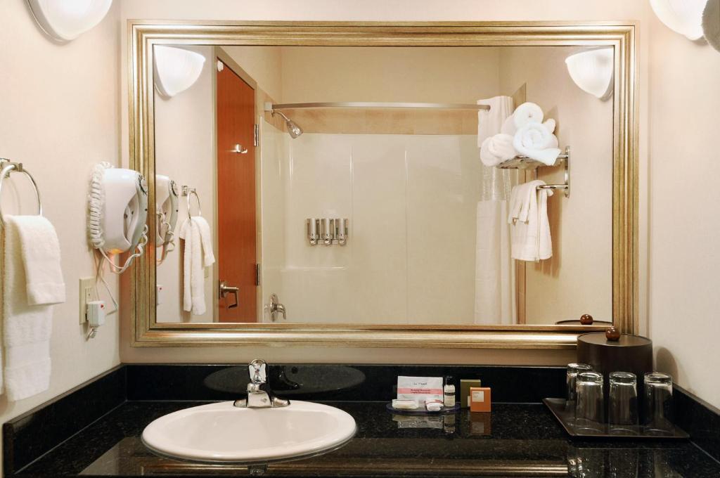 Canalta Hotel Moosomin Room photo